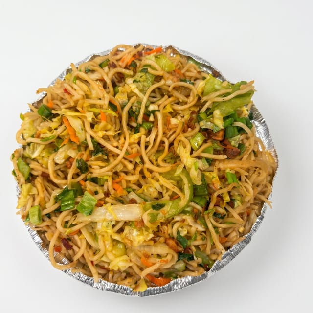 Veg Burn Garlic Noodles.